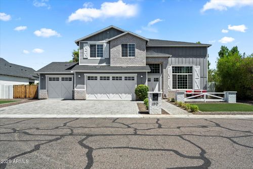 3810 E Devonshire Ave, Phoenix, AZ, 85018-4803 | Card Image