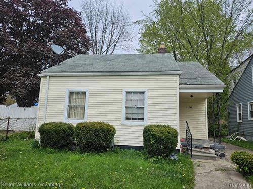 19760 Rowe Street, Detroit, MI, 48205 | Card Image