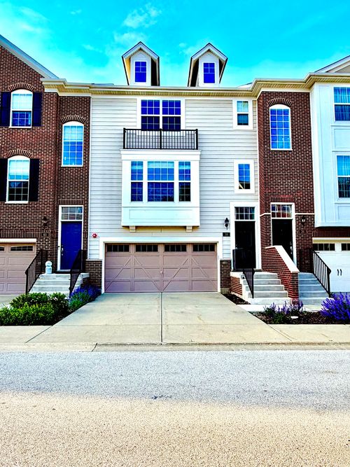 38 Neri Dr, Schaumburg, IL, 60194-3537 | Card Image