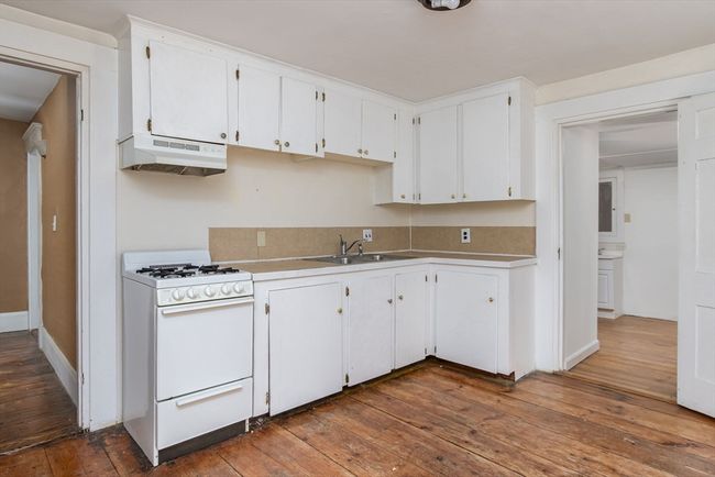 43 Park St, House other with 3 bedrooms, 2 bathrooms and 8 parking in Pepperell MA | Image 18