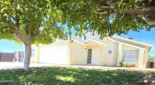 19795 88th St, California City, CA, 93505-3904 | Card Image