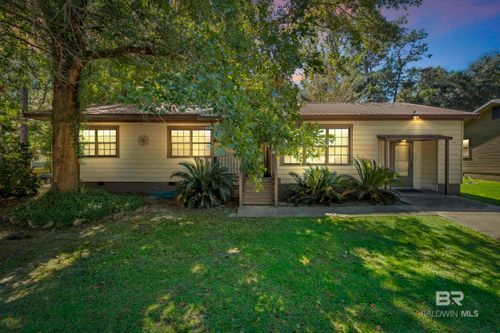 610 Johnson Ave, Fairhope, AL, 36532-2023 | Card Image