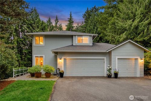 27621 Ne Quail Creek Drive, Redmond, WA, 98053 | Card Image