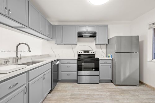 apt-304-8020 Hampton Blvd, North Lauderdale, FL, 33068-5638 | Card Image