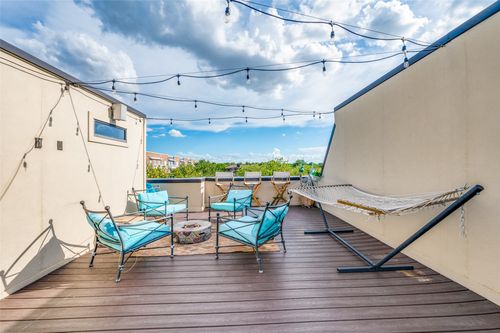 1140 S Adams St, Fort Worth, TX, 76104-4426 | Card Image