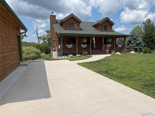 103 Arbutus Dr, Cadillac, MI, 49601-8970 | Card Image