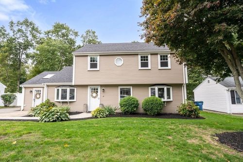 34 Oakdale Rd, Canton, MA, 02021-1539 | Card Image
