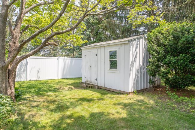 62 Lynde St, House other with 4 bedrooms, 2 bathrooms and 4 parking in Old Saybrook CT | Image 10