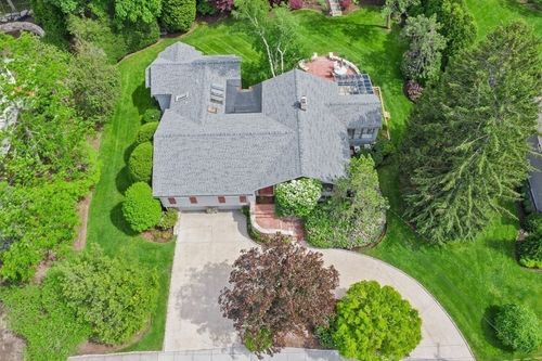 32 Countryside Rd, Newton, MA, 02459-2939 | Card Image
