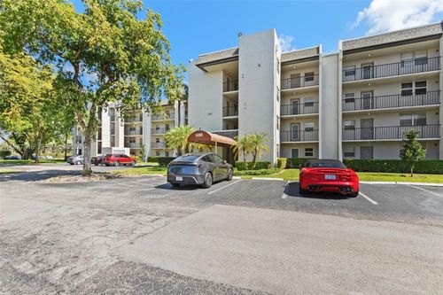 apt-407-9480 Poinciana Pl, Davie, FL, 33324-4890 | Card Image