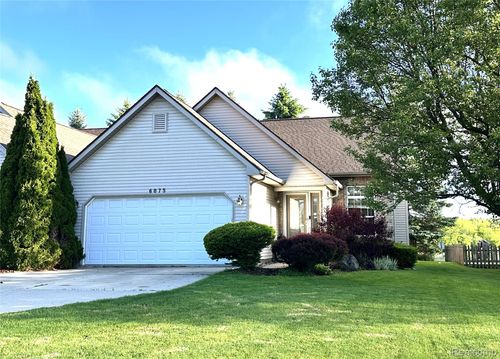 6075 Davison Rd, Burton, MI, 48509-1606 | Card Image