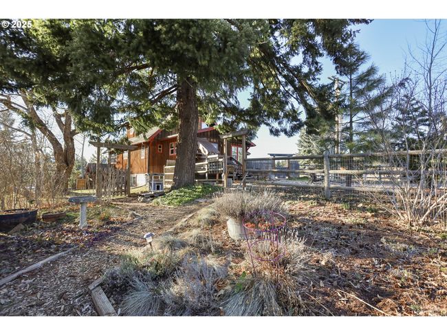 96 Pearce Rd, House other with 3 bedrooms, 2 bathrooms and 1 parking in White Salmon WA | Image 7
