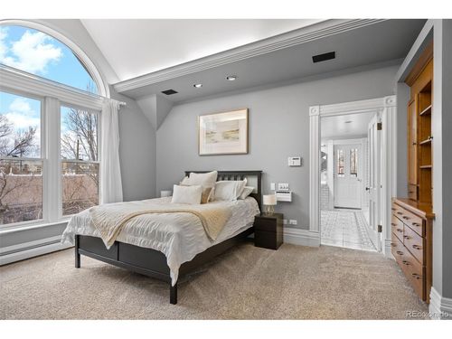 1632 Vine St, Denver, CO, 80206-1118 | Card Image