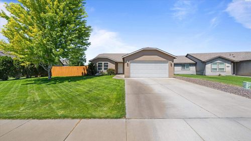5325 Johnson Dr, Pasco, WA, 99301-9759 | Card Image