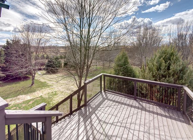 Lower deck | Image 6