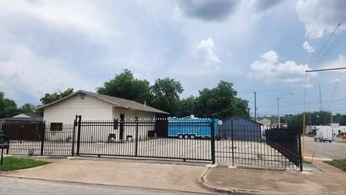 2101 Evans Ave, Fort Worth, TX, 76104-6055 | Card Image