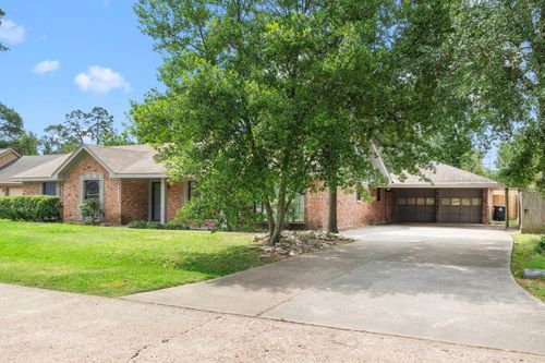 10139 Knoboak Dr, Houston, TX, 77080-6308 | Card Image