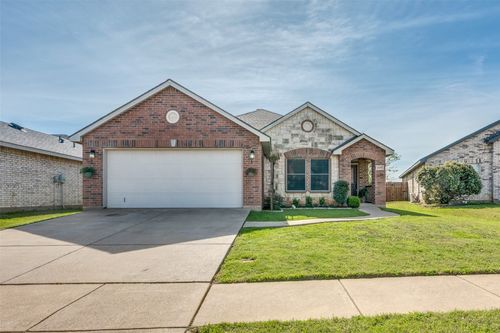 10637 Flagstaff Run, Fort Worth, TX, 76140-6583 | Card Image