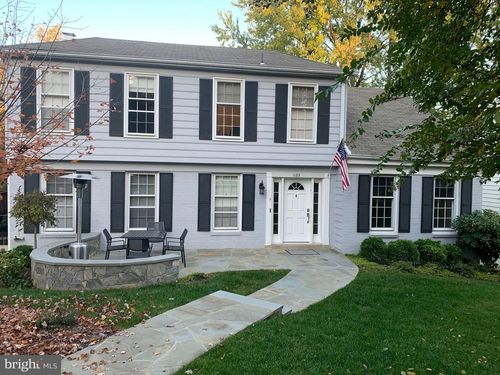 1123 Bayliss Dr, Alexandria, VA, 22302-3507 | Card Image