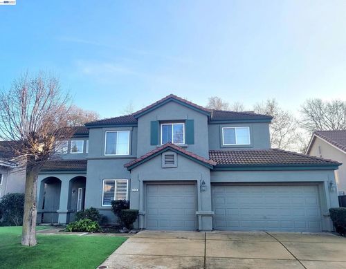 4224 Pinehurst Cir, Stockton, CA, 95219-1882 | Card Image