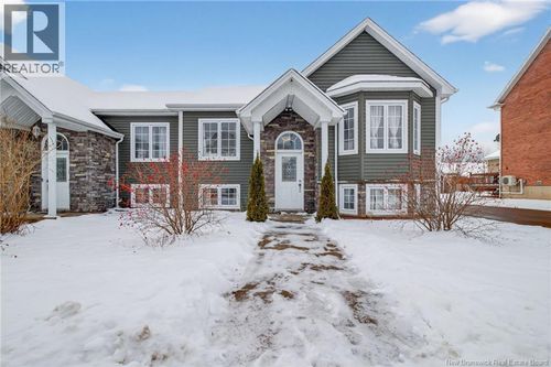 66 Croasdale St, Moncton, NB, E1E0A8 | Card Image