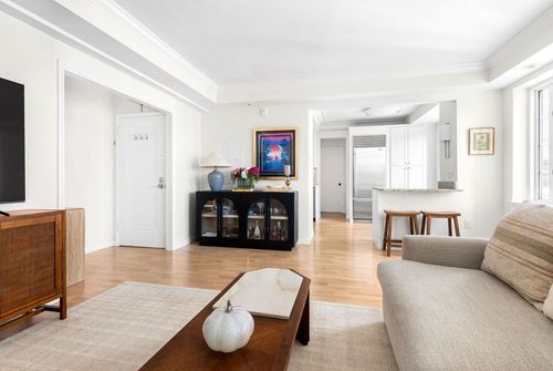 apt-b712-20 Chapel St, Brookline, MA, 02446-7433 | Card Image