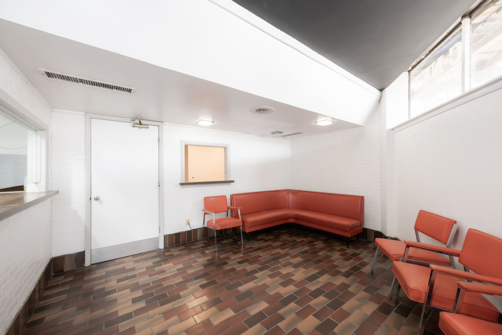 Commercial Sale in Chicago 3