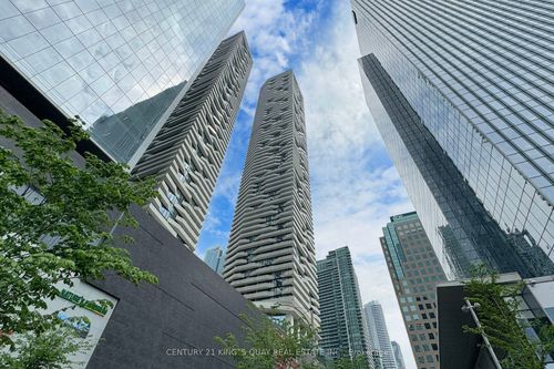 4204-88 Harbour St, Toronto, ON, M5J0C3 | Card Image