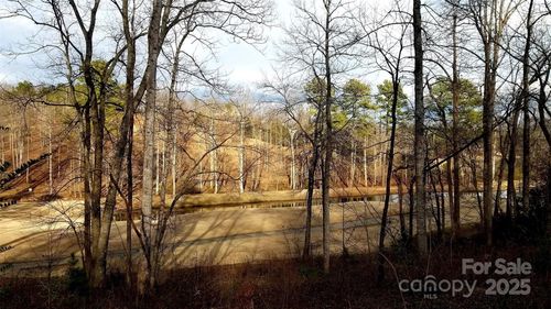 4269 Aaron Ct, Morganton, NC, 28655-5032 | Card Image