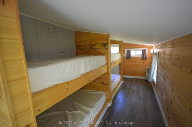 6208 London Rd, House other with 2 bedrooms, 1 bathrooms and null parking in Kettle And Stony Point Fn ON | Image 20