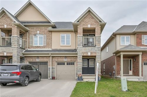 226 Lormont Blvd, Stoney Creek, ON, L8J0J9 | Card Image