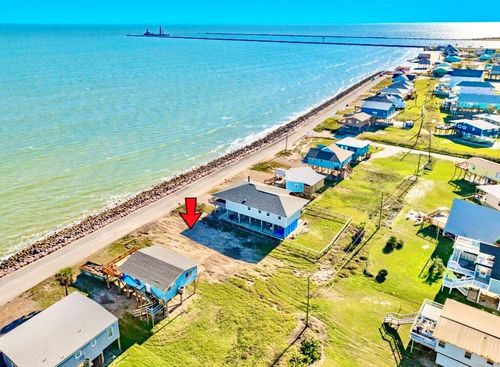 802 Beach Dr, Surfside Beach, TX, 77541-9447 | Card Image