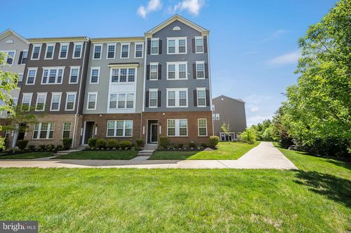 13961 Gary Fisher Trl, GAINESVILLE, VA, 20155-3365 | Card Image