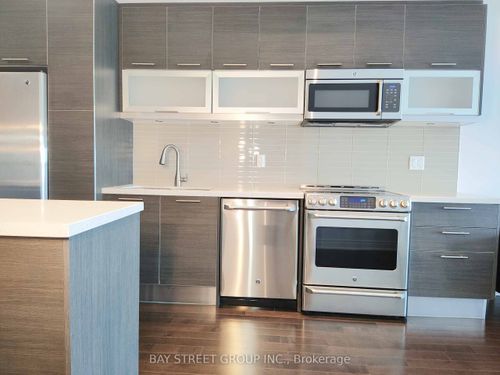 6704-388 Yonge St, Toronto, ON, M5B0A4 | Card Image