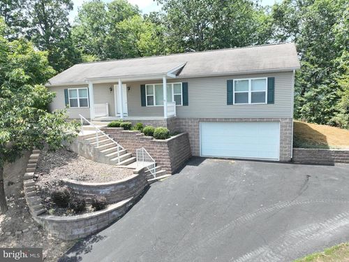 348 Ashland Dr, RIDGELEY, WV, 26753-7724 | Card Image