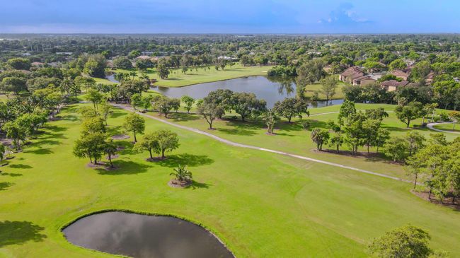 2007 - 2007 Palm Beach Trace Dr, Condo with 2 bedrooms, 2 bathrooms and null parking in Royal Palm Beach FL | Image 36