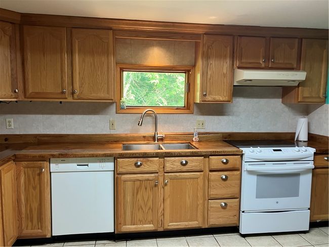 113 Filer Lane, House other with 4 bedrooms, 2 bathrooms and null parking in Clay Twp PA | Image 4
