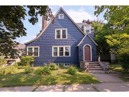 110 Pine St, Glenwood City, WI, 54013-8554 | Card Image