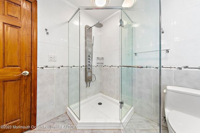 10 Edgewood Dr, House other with 5 bedrooms, 3 bathrooms and null parking in Holmdel NJ | Image 23