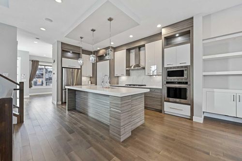 1826 33 Ave Sw, Calgary, AB, T2T1Y9 | Card Image