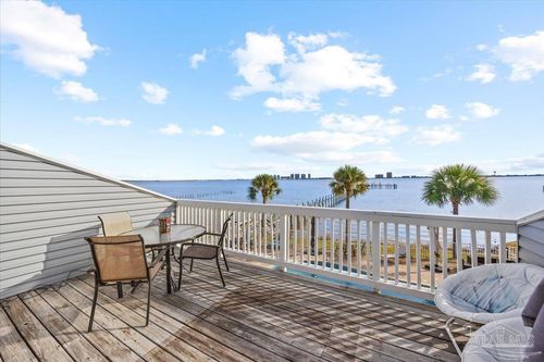 1810 Sea Pines Ln, Navarre, FL, 32566-6939 | Card Image
