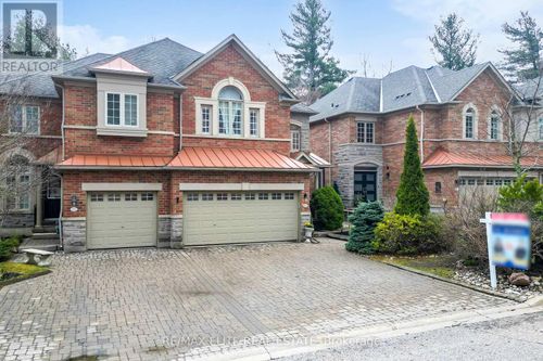 112 Westbury Crt, Richmond Hill, ON, L4S2L3 | Card Image