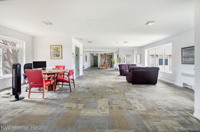 Library/Sitting Room on the Second Floor | Image 10