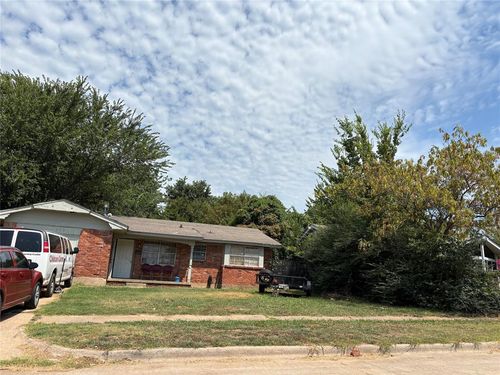 813 Rolling Meadows Blvd, Midwest City, OK, 73110-7037 | Card Image