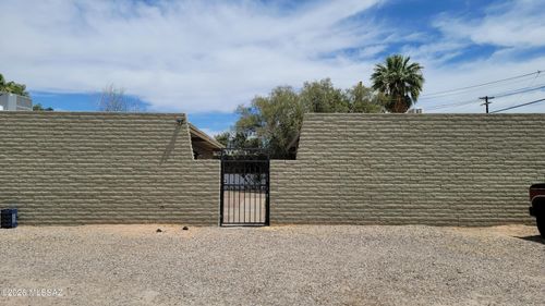 2-3451 N Flowing Wells Rd, Tucson, AZ, 85705-9300 | Card Image