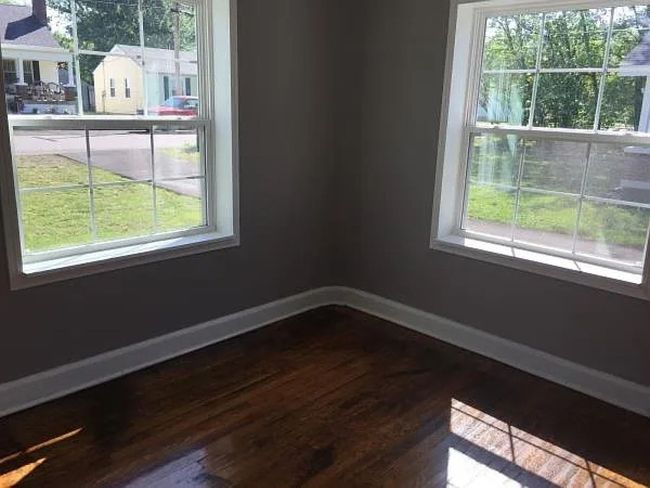 114 Hamblen Ave, House other with 2 bedrooms, 1 bathrooms and 5 parking in Old Hickory TN | Image 4