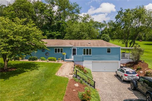 8 Leasure Way, Cecil, PA, 15321-1223 | Card Image