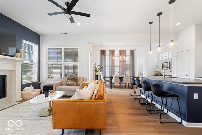 entry to Great room, kitchen & dining | Image 9
