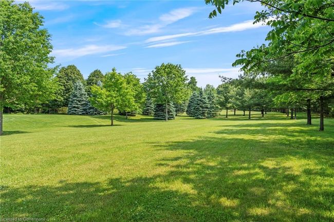 402 Progreston Rd, House other with 2 bedrooms, 4 bathrooms and 14 parking in Carlisle ON | Image 38