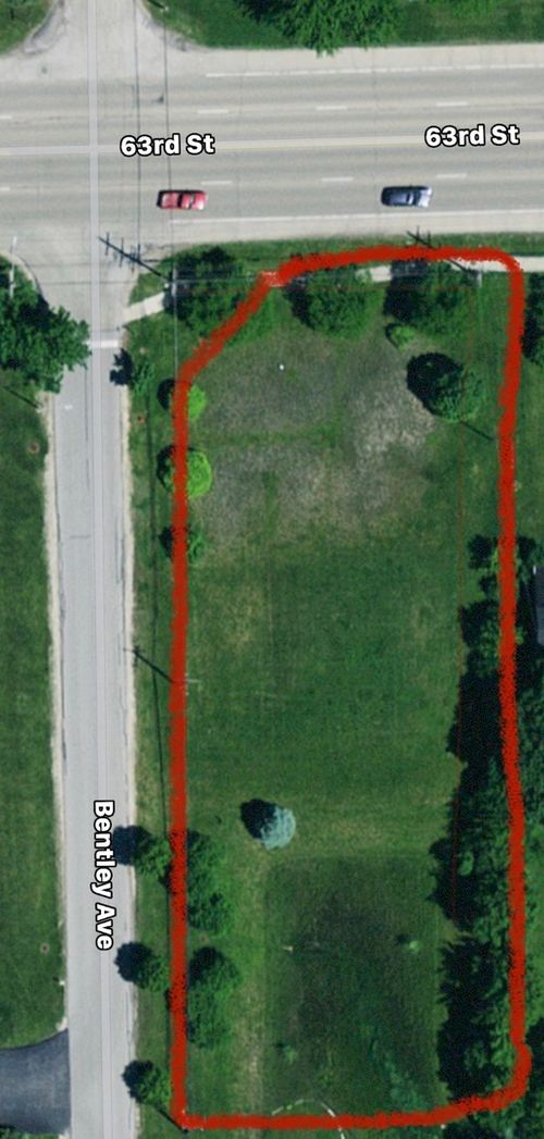 335 63rd St, Willowbrook, IL, 60527-1822 | Card Image